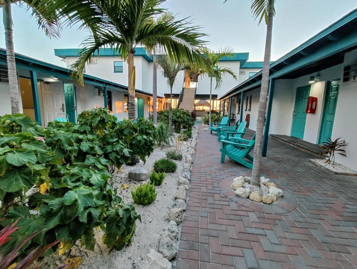 Tahitian Beach Resort Treasure Island Kültér fotó